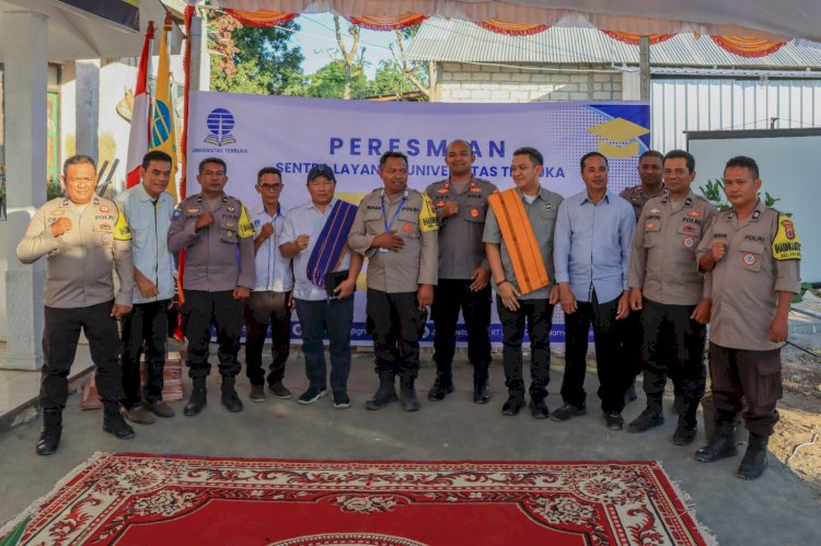Peduli Dunia Pendidikan, Bripka Firman Dirikan ‘Salut’ Riwoca